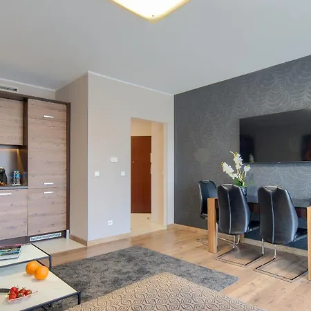Apartment Alibi *