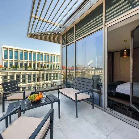 Alibi Apartment